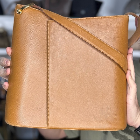 Ferragamo Caramel Leather Shoulder Bag